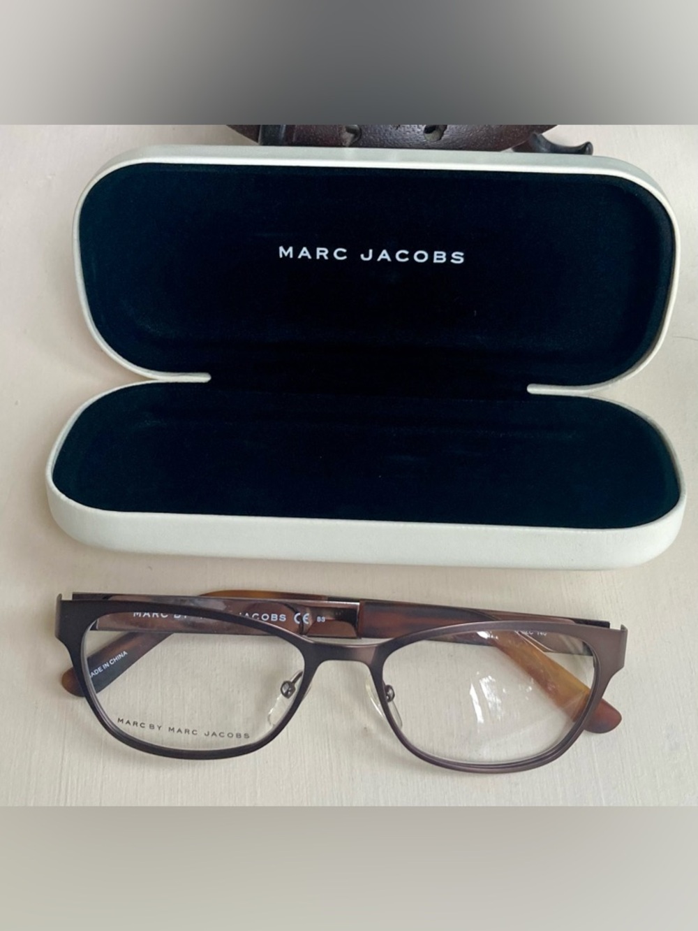 Marc by Marc Jacobs Men’s Women’s Eyeglasses With Case.